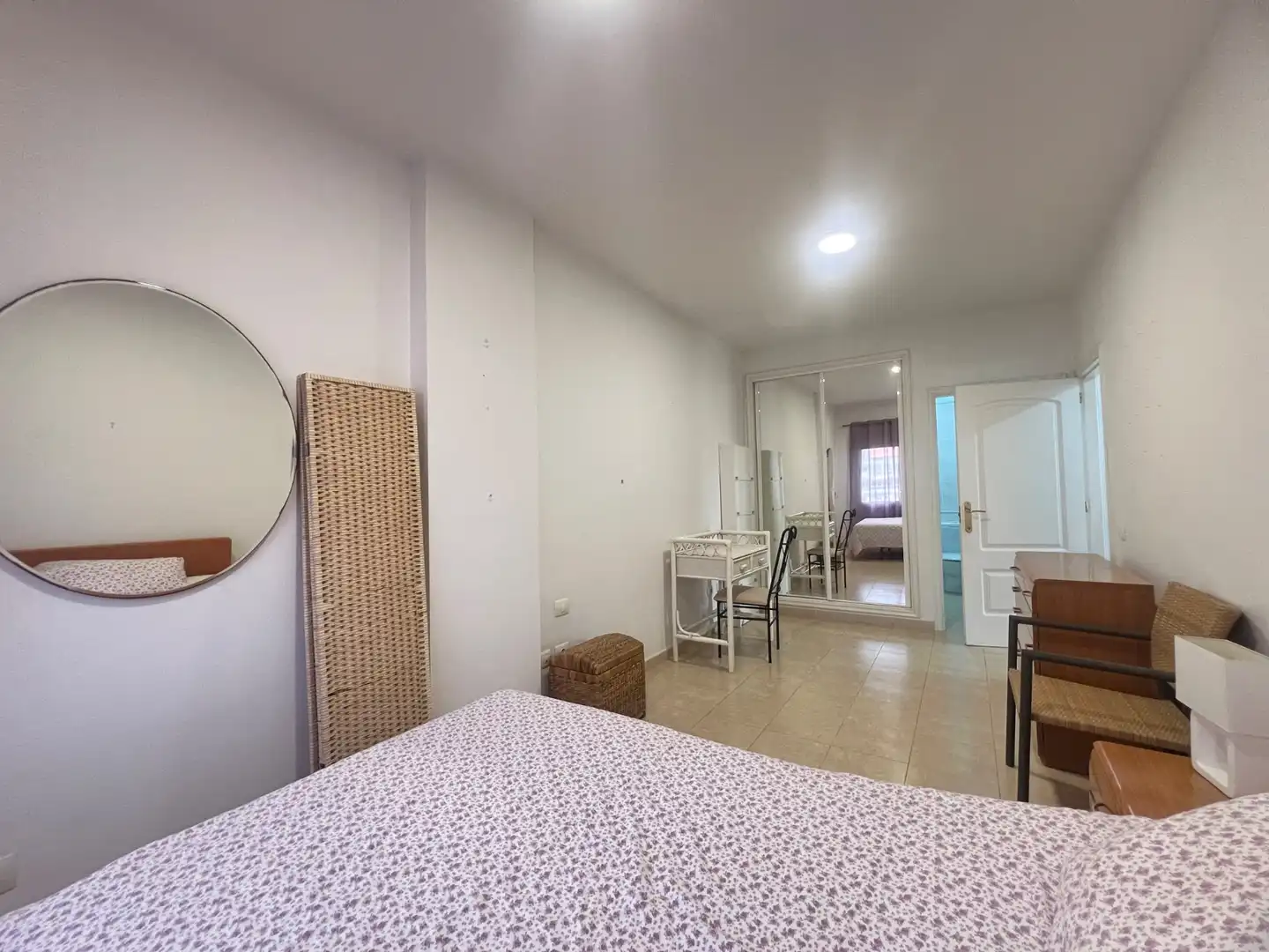 Habitación de Piso de alquiler en Puerto de la Cruz con Terraza y Piscina comunitaria