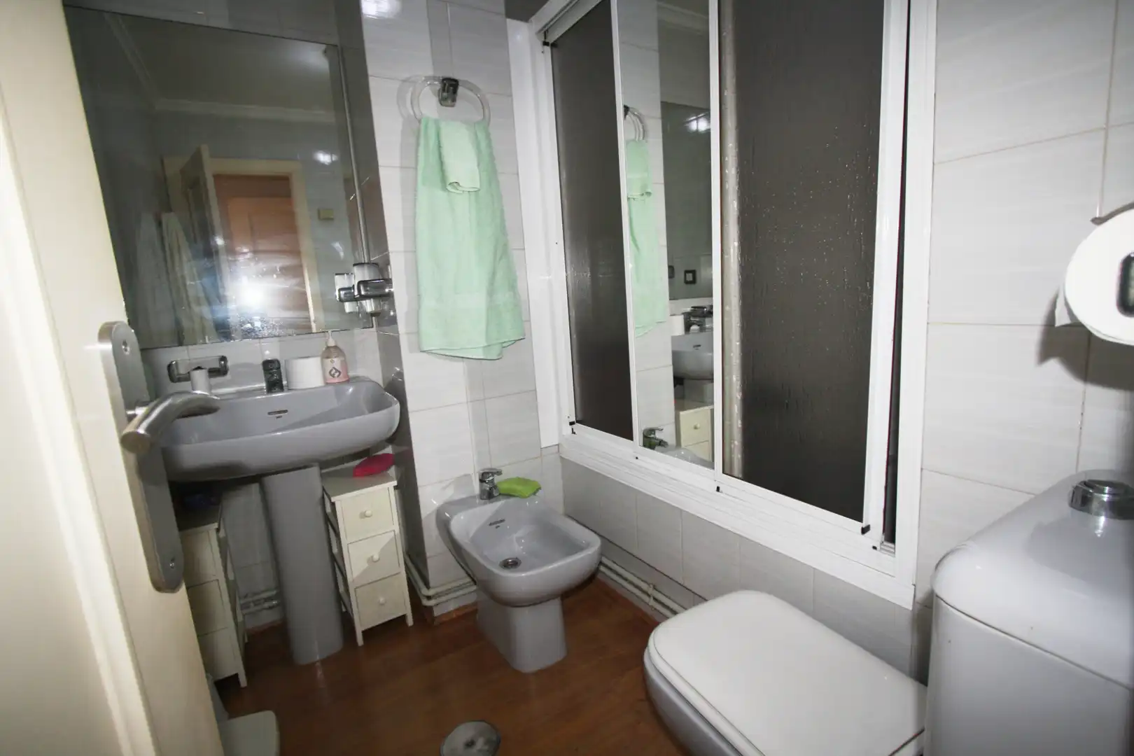 Baño de Piso en venta en Albacete con Calefacción, Parquet y Amueblado