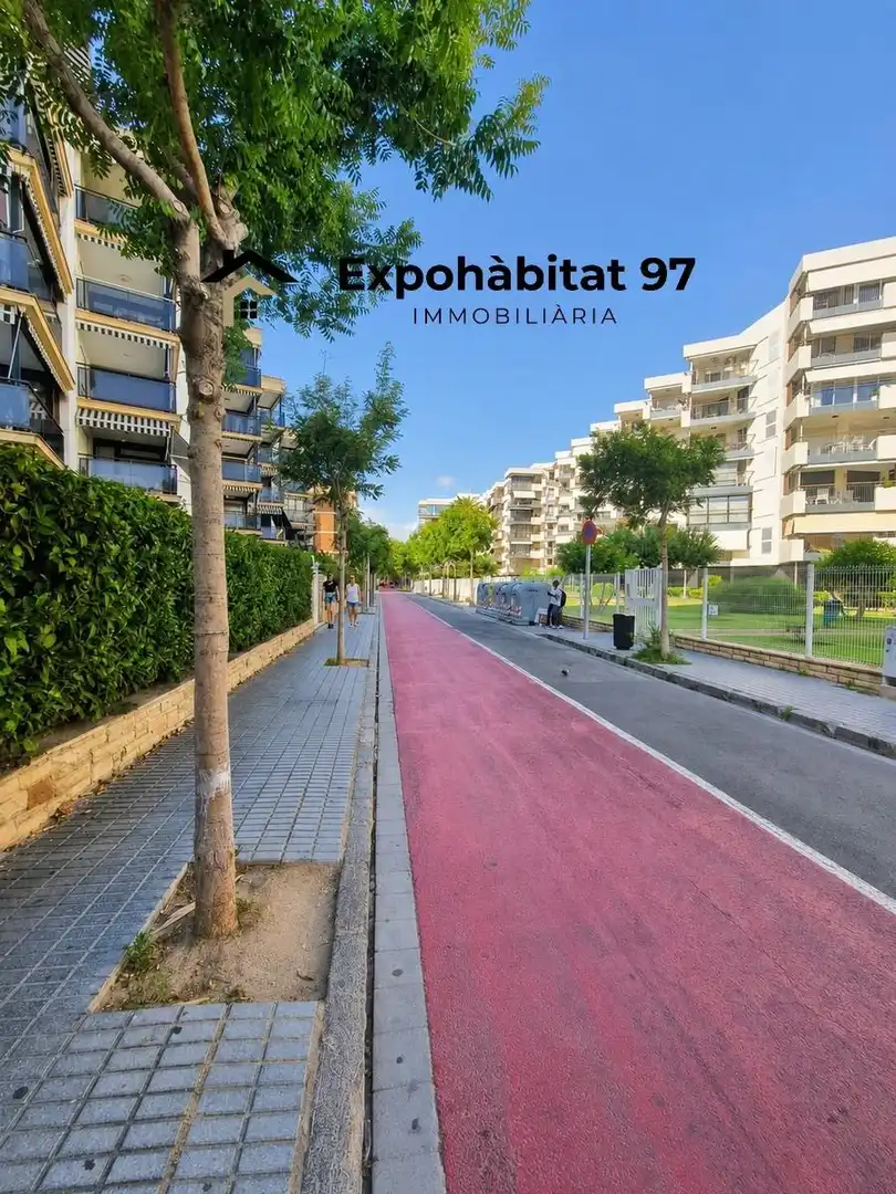 Vista exterior de Apartament en venda en Salou amb Aire condicionat i Calefacció