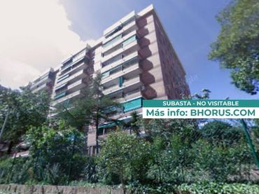 Flat with lift for sale in PAU PICASSO 24