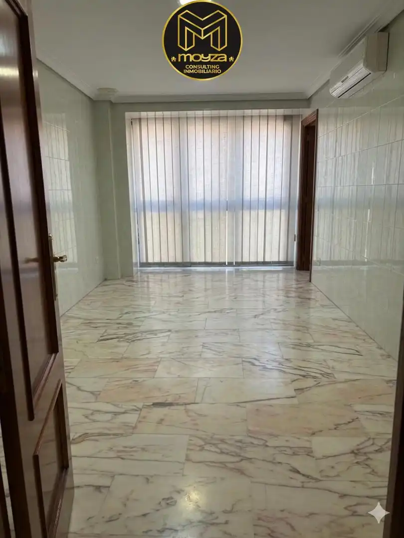 Piso con ascensor en venta en Avda de Madrid - Pº de la Estación, imagen 4