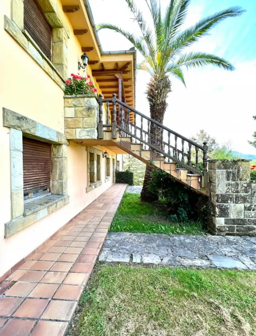 Terraza de Casa o chalet en venta en Piloña con Calefacción y Jardín privado