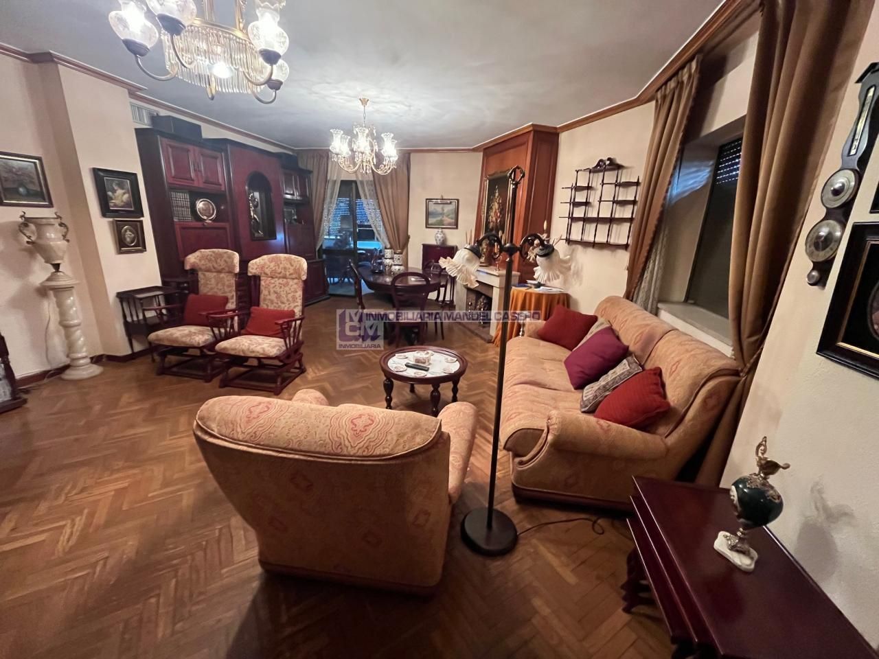 Sala d'estar de Pis en venda en Cáceres Capital amb Aire condicionat, Calefacció i Parquet