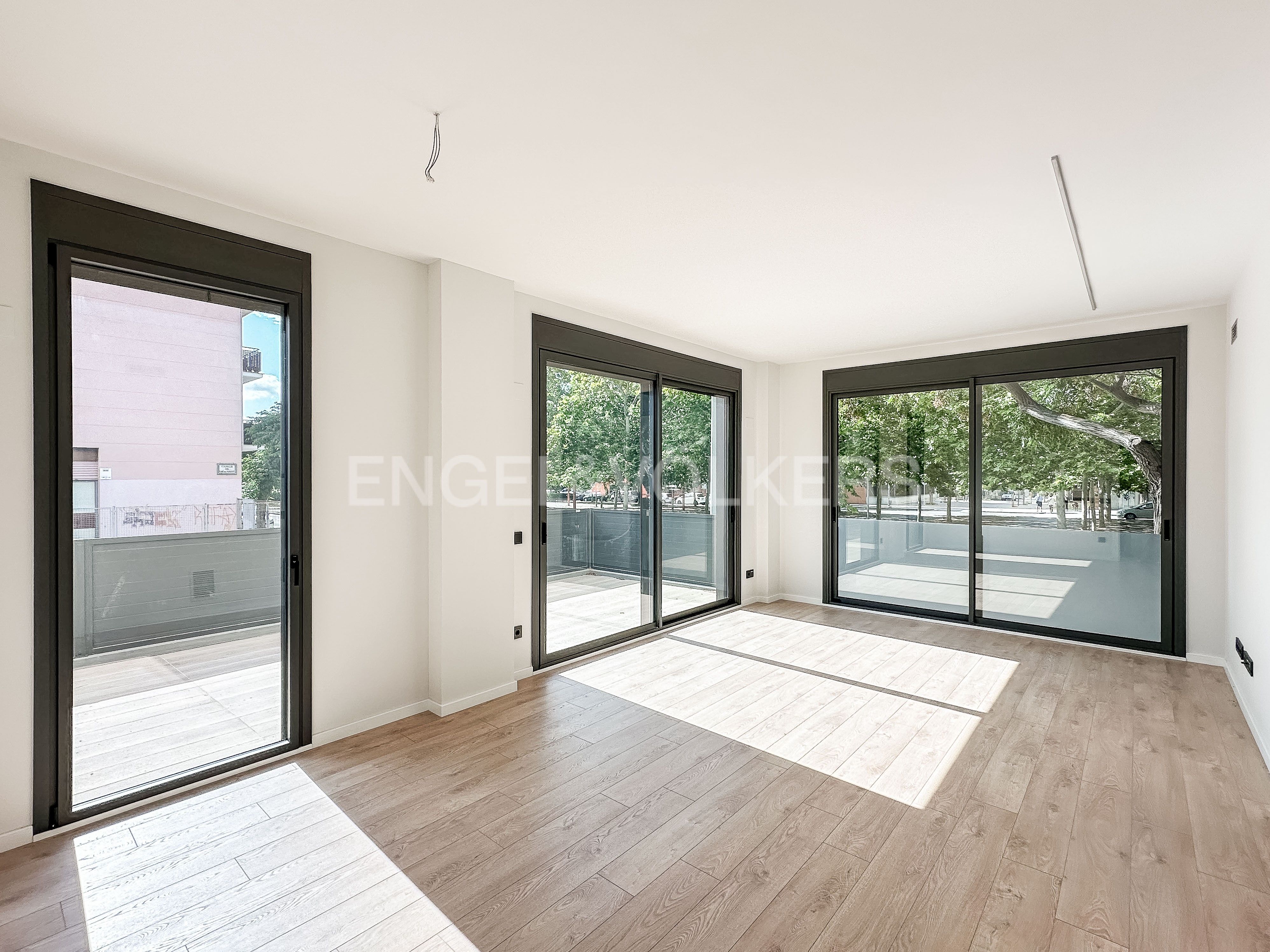 Vista exterior de Apartament en venda en Vilafranca del Penedès amb Aire condicionat, Calefacció i Jardí privat