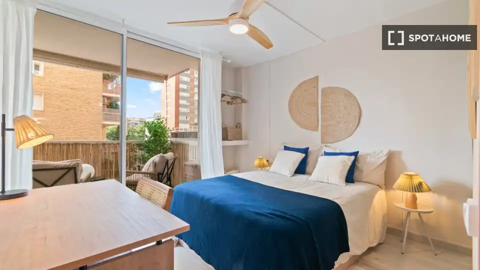 Room in La Maternitat i Sant Ramon