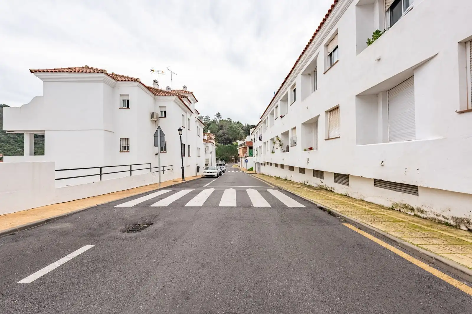 Exterior view of Flat for sale in Benahavís  with Air Conditioner, Private garden and Furnished