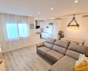 Living room of Flat for sale in Blanes  with Air Conditioner, Heating and Parquet flooring