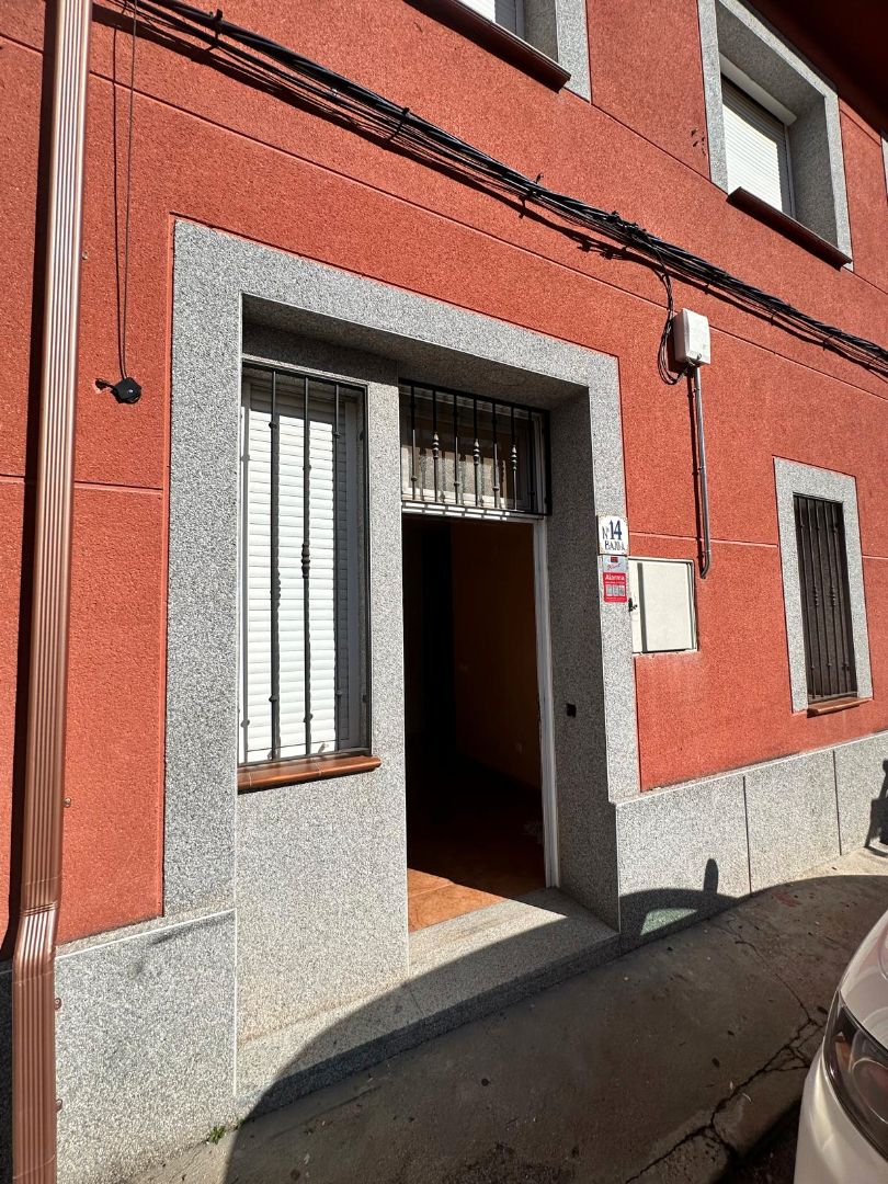 Vista exterior de Casa o xalet de lloguer en Cebolla amb Rentadora i Es permeten mascotes
