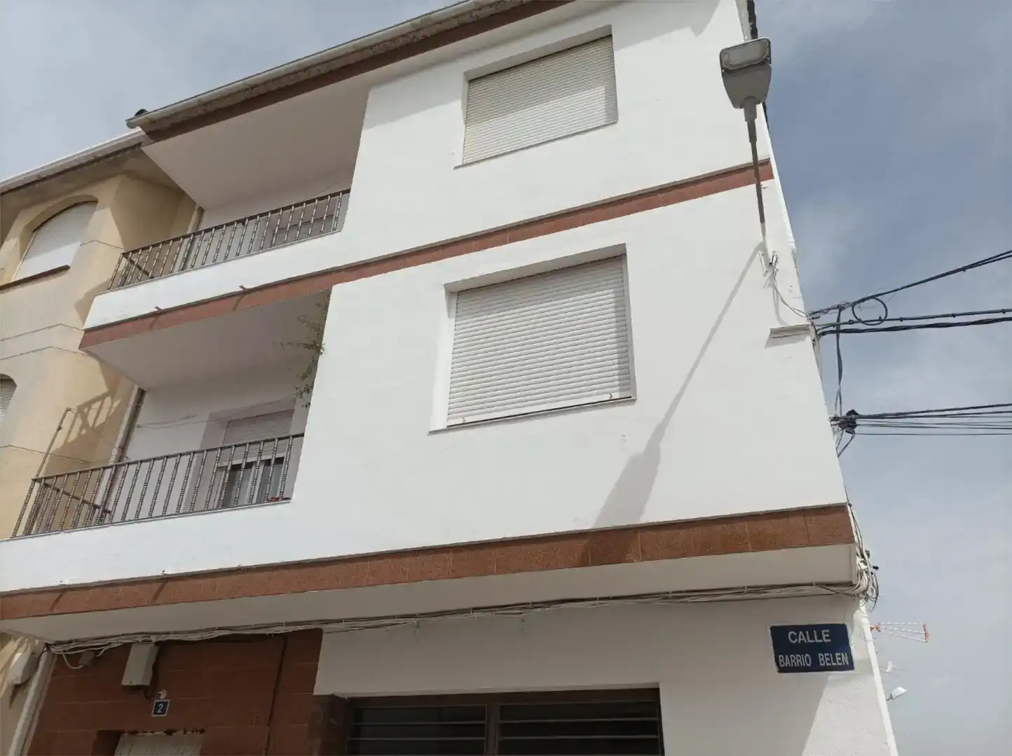 Vista exterior de Casa adosada en venda en Noalejo amb Aire condicionat, Jardí privat i Traster