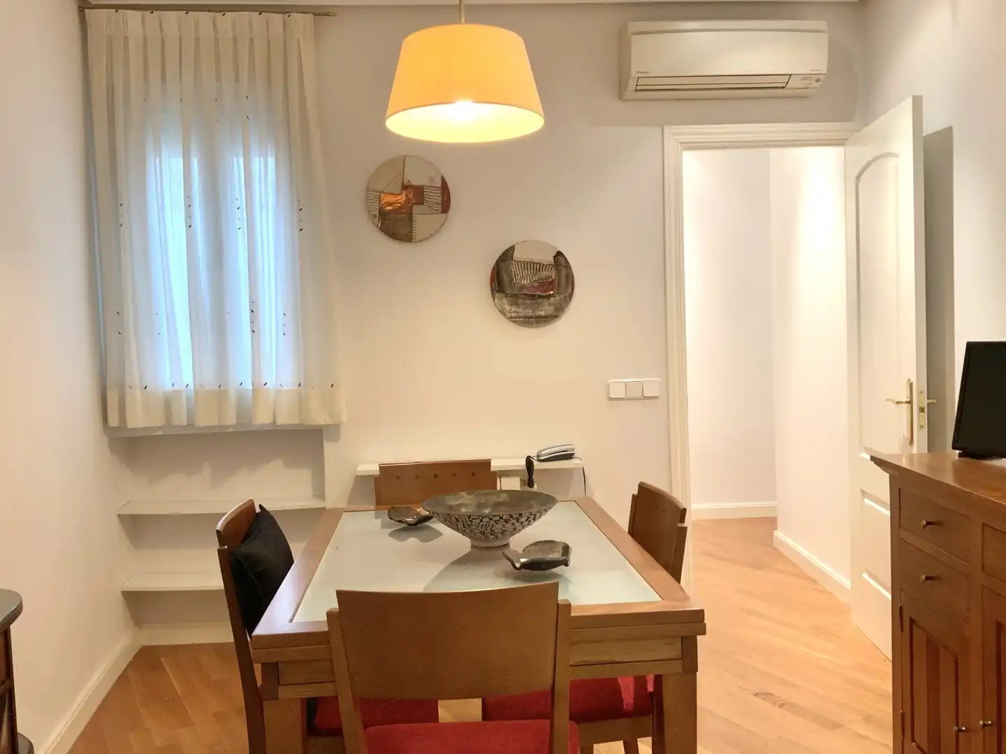 Dining room of Flat for rent in Madrid  with Air Conditioner, Heating and Furnished