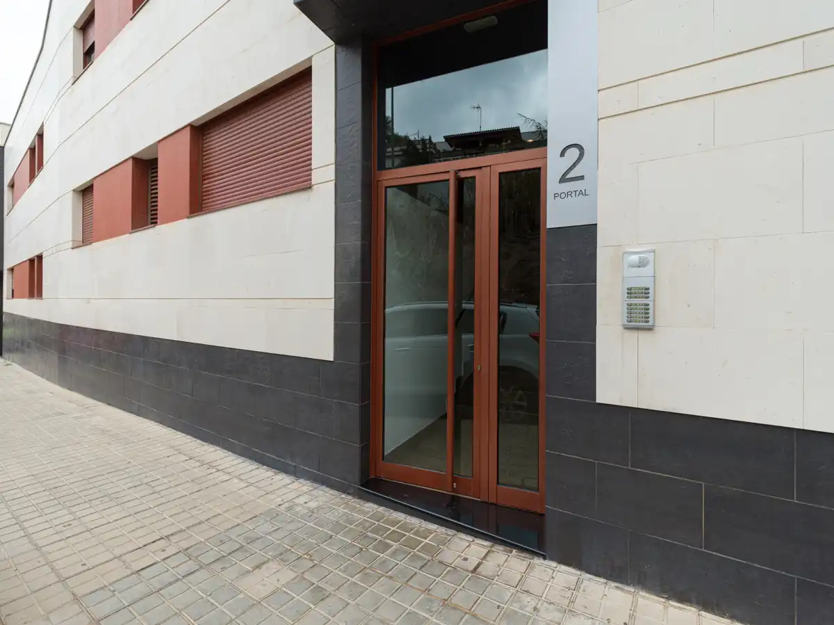 Appartement avec ascenseur à vendre à Serventia 105
