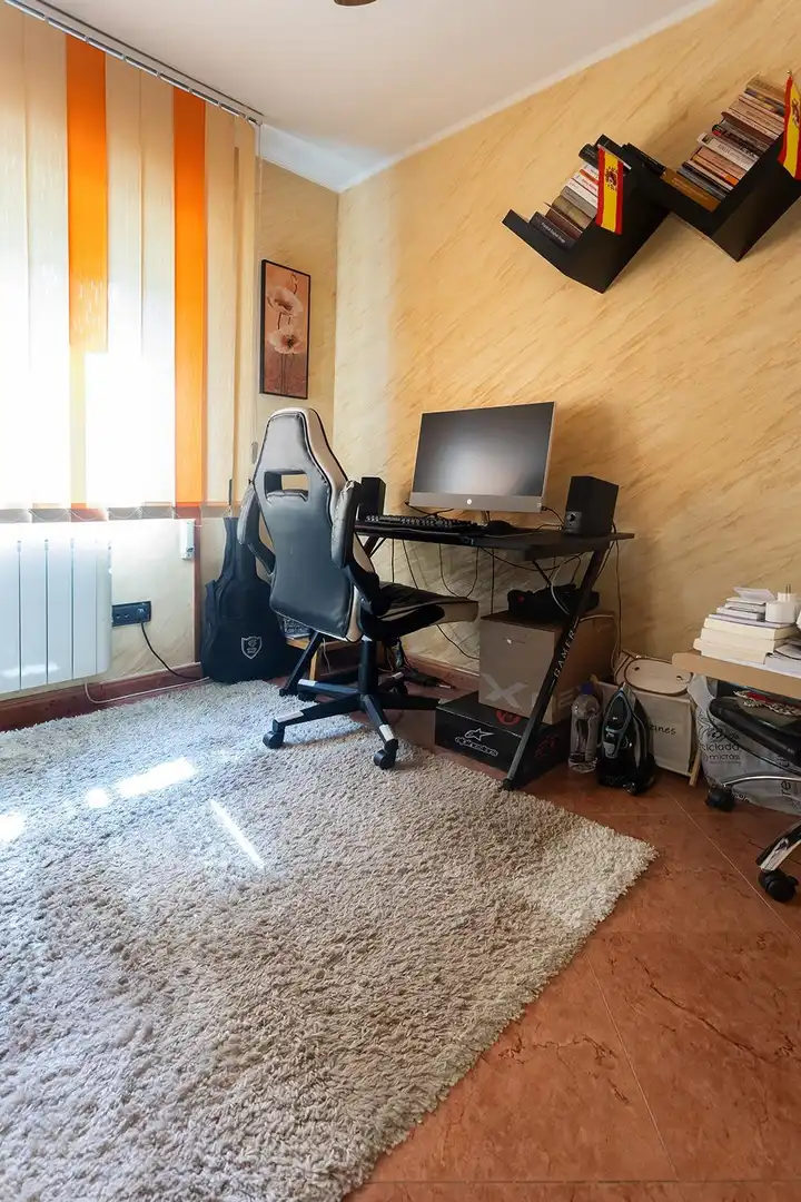 Außenansicht von Wohnung zum Verkauf in Alcalá de Henares mit Klimaanlage, Heizung und Terrasse