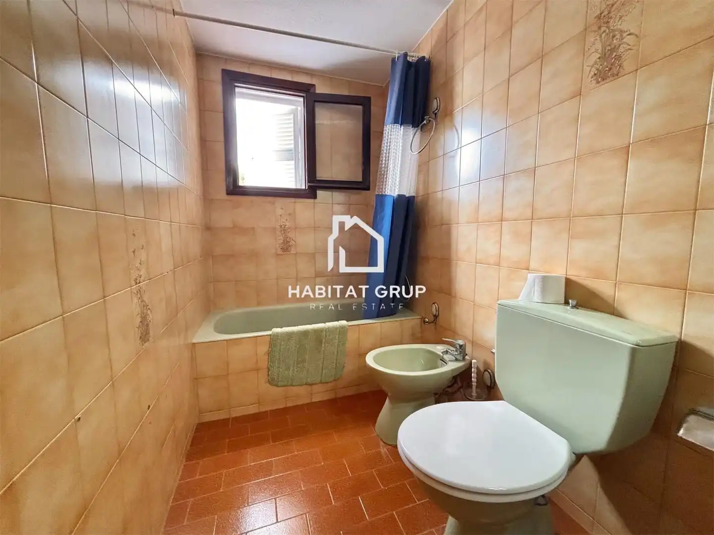 Baño de Dúplex en venta en Ciutadella de Menorca con Aire acondicionado, Calefacción y Jardín privado