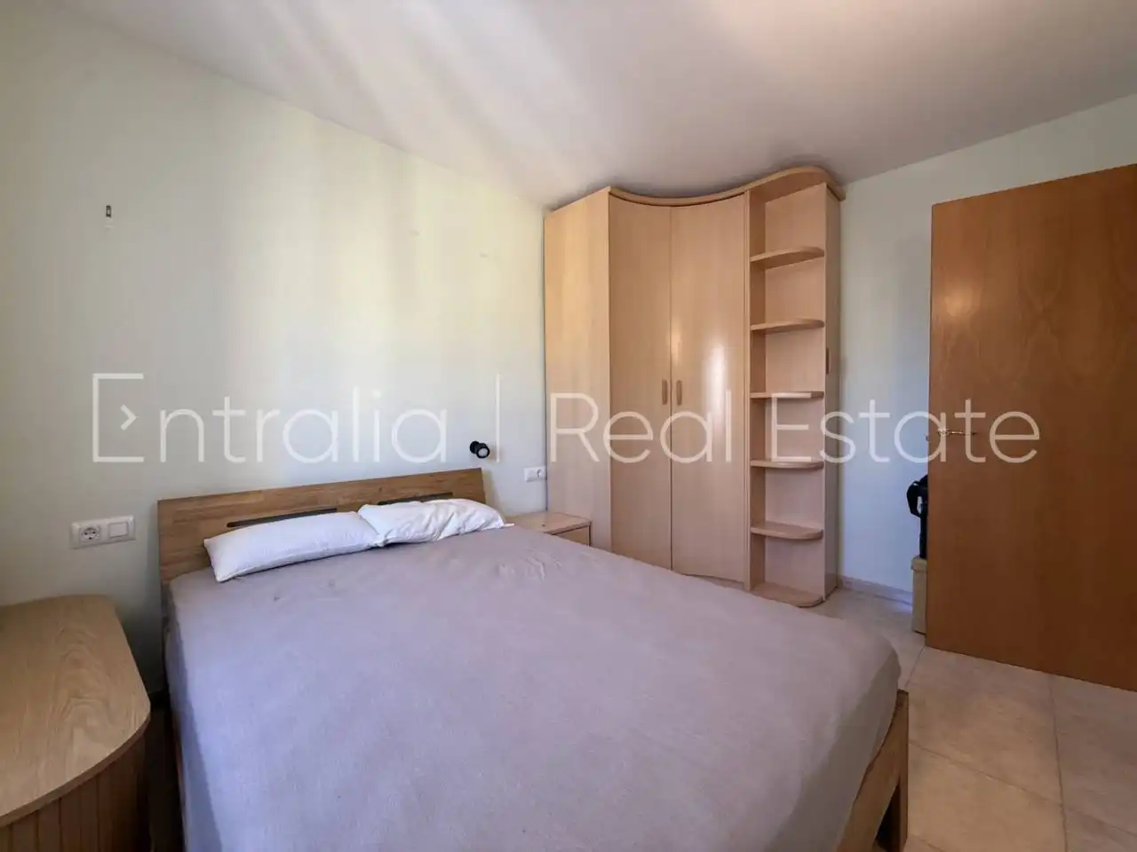 Bedroom of Flat for sale in Celrà  with Air Conditioner, Heating and Furnished