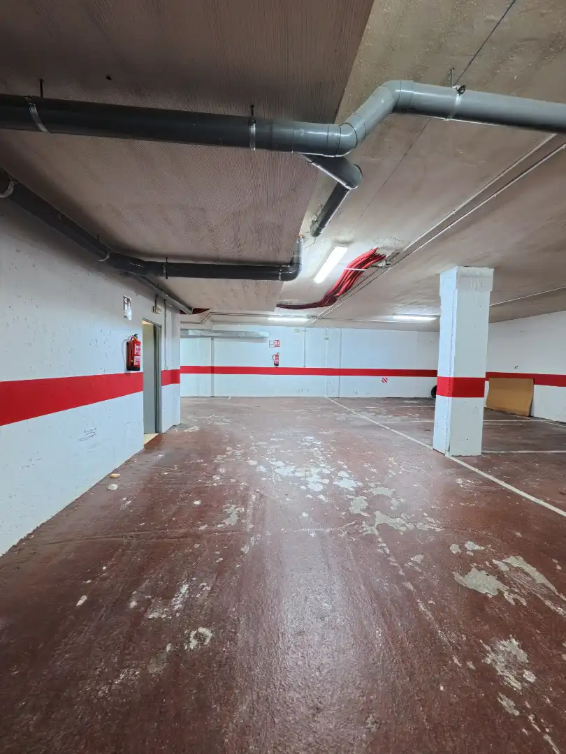 Parkplatz von Garage zum Verkauf in Córdoba mit Alarm