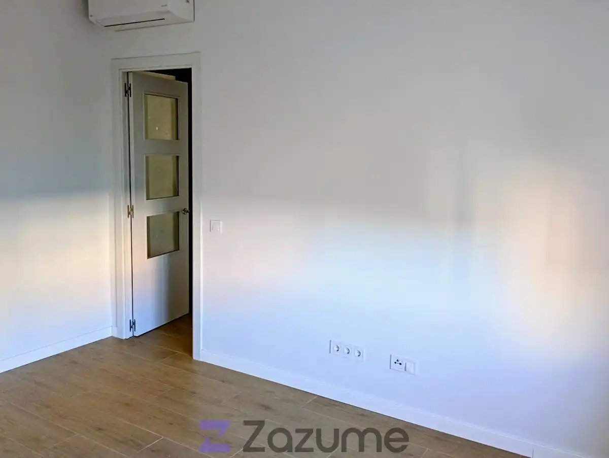 Schlafzimmer von Wohnung zur Miete in Barcelona mit Klimaanlage, Heizung und Parkett