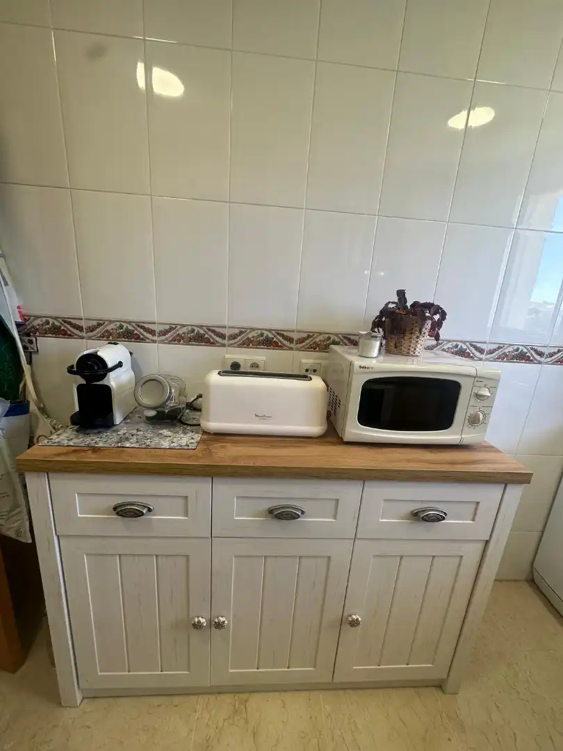 Cuina de Pis de lloguer en Benalmádena amb Terrassa, Moblat i Forn