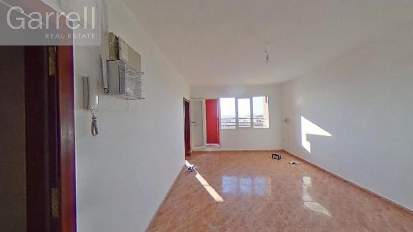 Living room of Flat for sale in Sabadell  with Balcony
