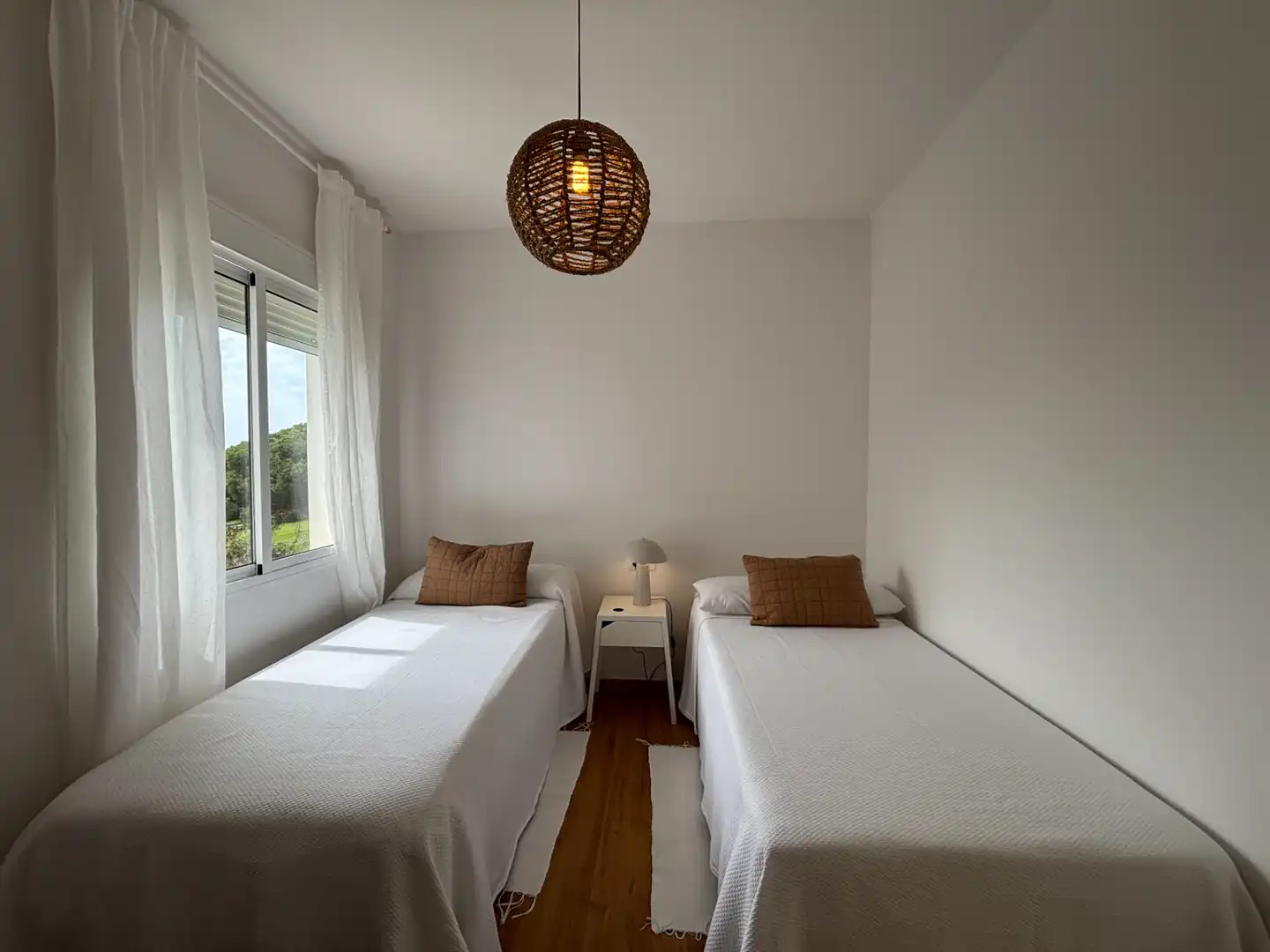 Detached homes for rent in Paseo de la Chirina, Islantilla Golf
