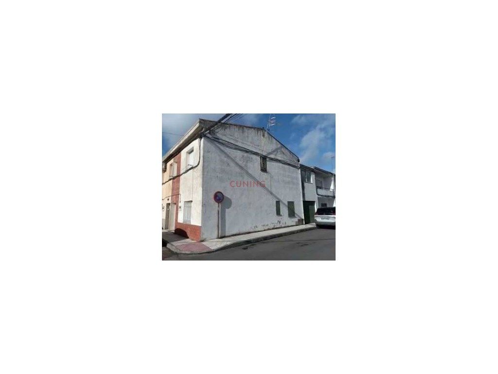 Exterior view of House or chalet for sale in Moraleja