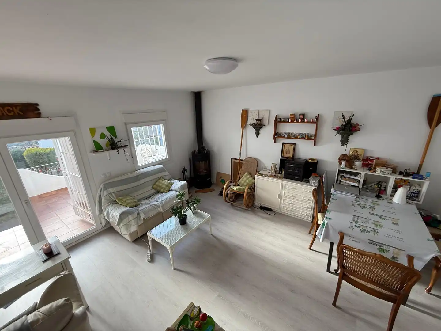 Sala d'estar de Casa adosada en venda en Marbella amb Aire condicionat, Calefacció i Terrassa