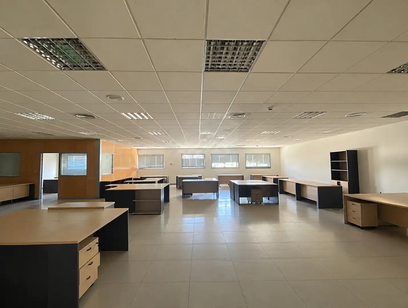 Nave industrial con ascensor en venta en Avenida de los Artesanos, imagen 5