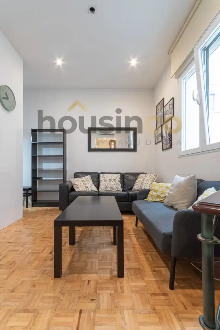 Living room of Flat for rent in Chamberí