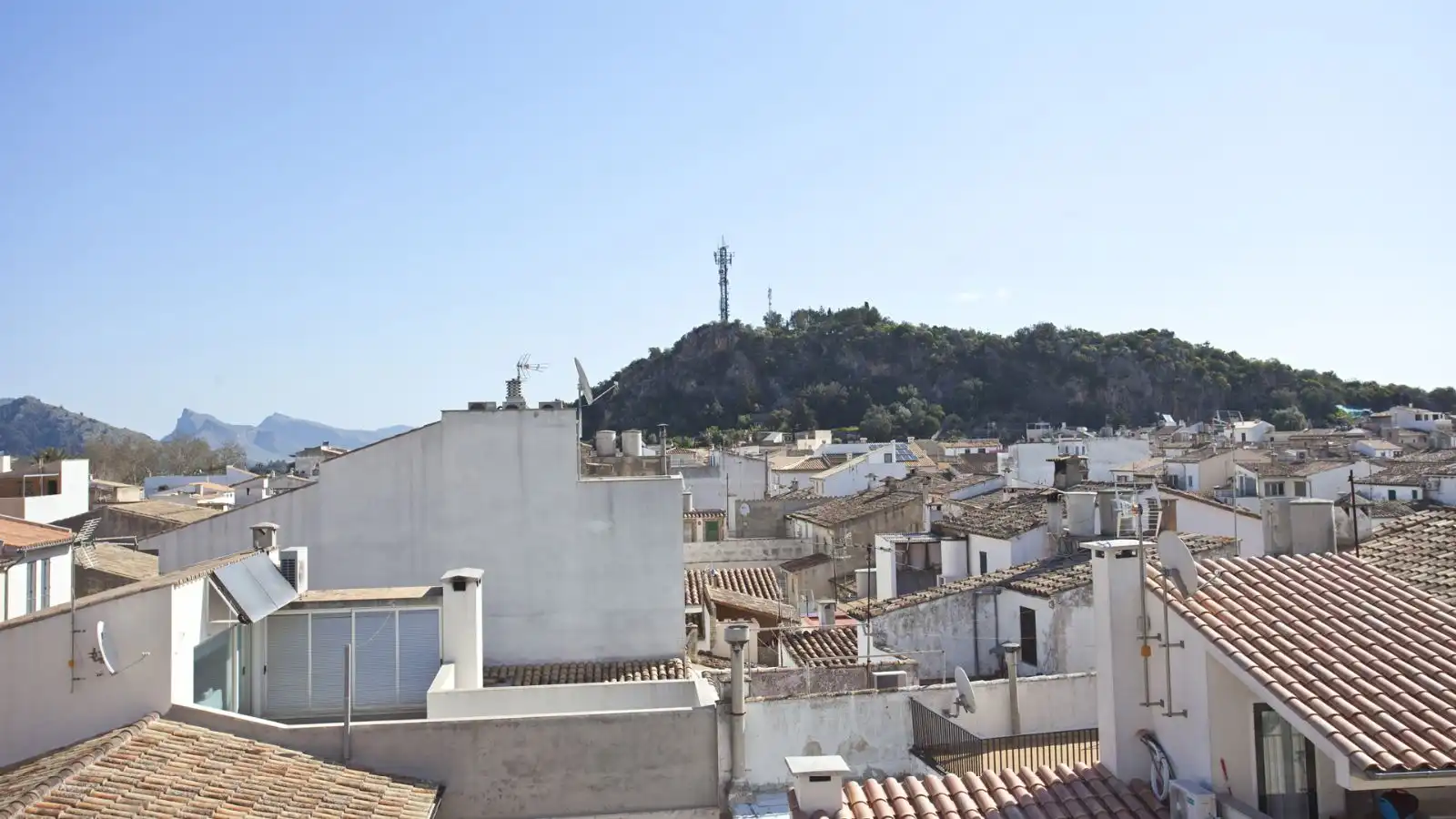 Vista exterior de Casa adosada en venta en Pollença con Aire acondicionado, Calefacción y Terraza