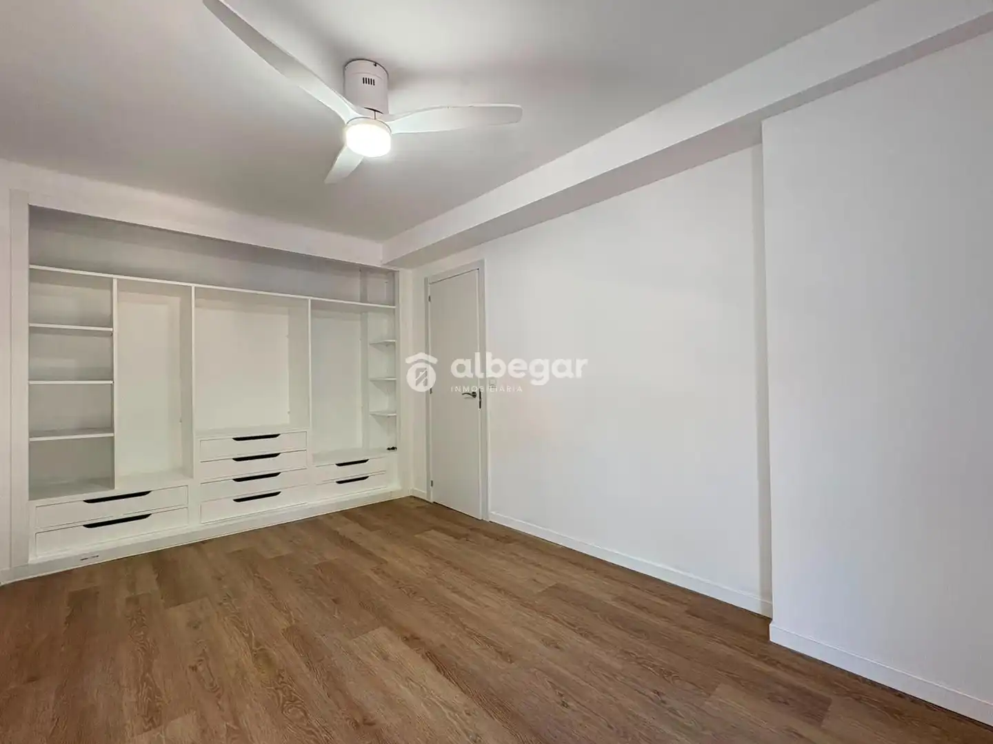 Habitación de Piso en venta en Valencia con Aire acondicionado