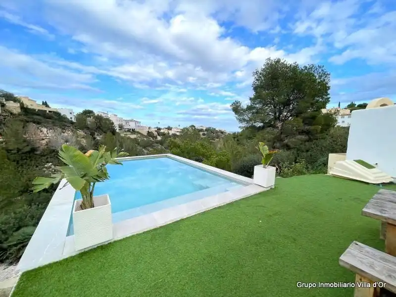 Piscina de Casa o xalet en venda en Dénia amb Aire condicionat, Calefacció i Jardí privat