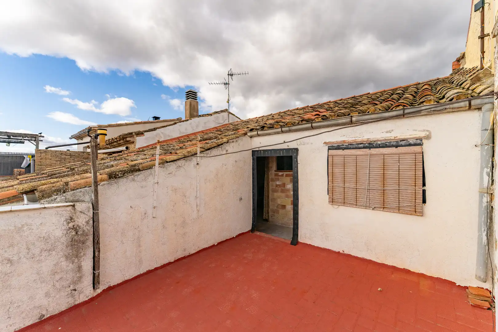 Vista exterior de Casa o xalet en venda en Els Guiamets amb Aire condicionat, Jardí privat i Terrassa