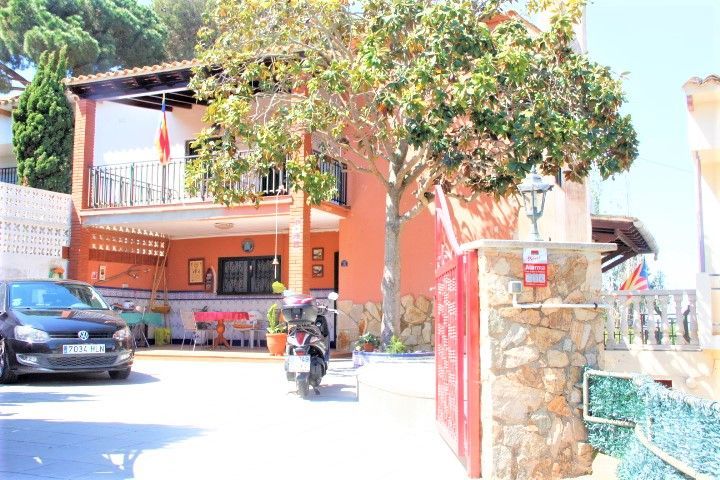 House or chalet for sale in Lloret de Mar  with Private garden, Terrace and Storage room