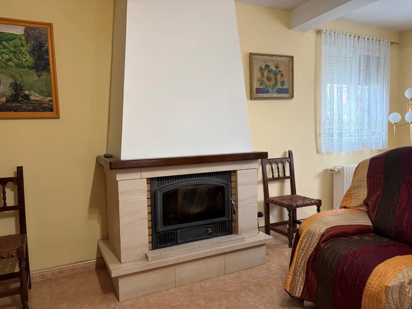Sala d'estar de Casa o xalet en venda en Villalbilla amb Calefacció i Jardí privat