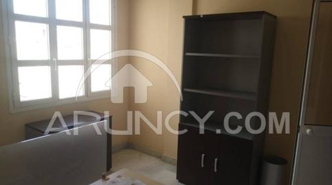 Foto 5 de Oficina de lloguer a Ciudad Jardín, Sevilla