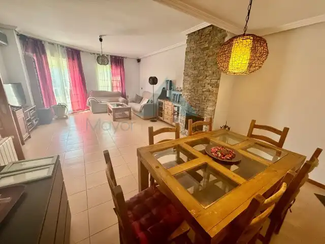 Sala de estar de Casa adosada de alquiler en Meco con Aire acondicionado, Calefacción y Parquet