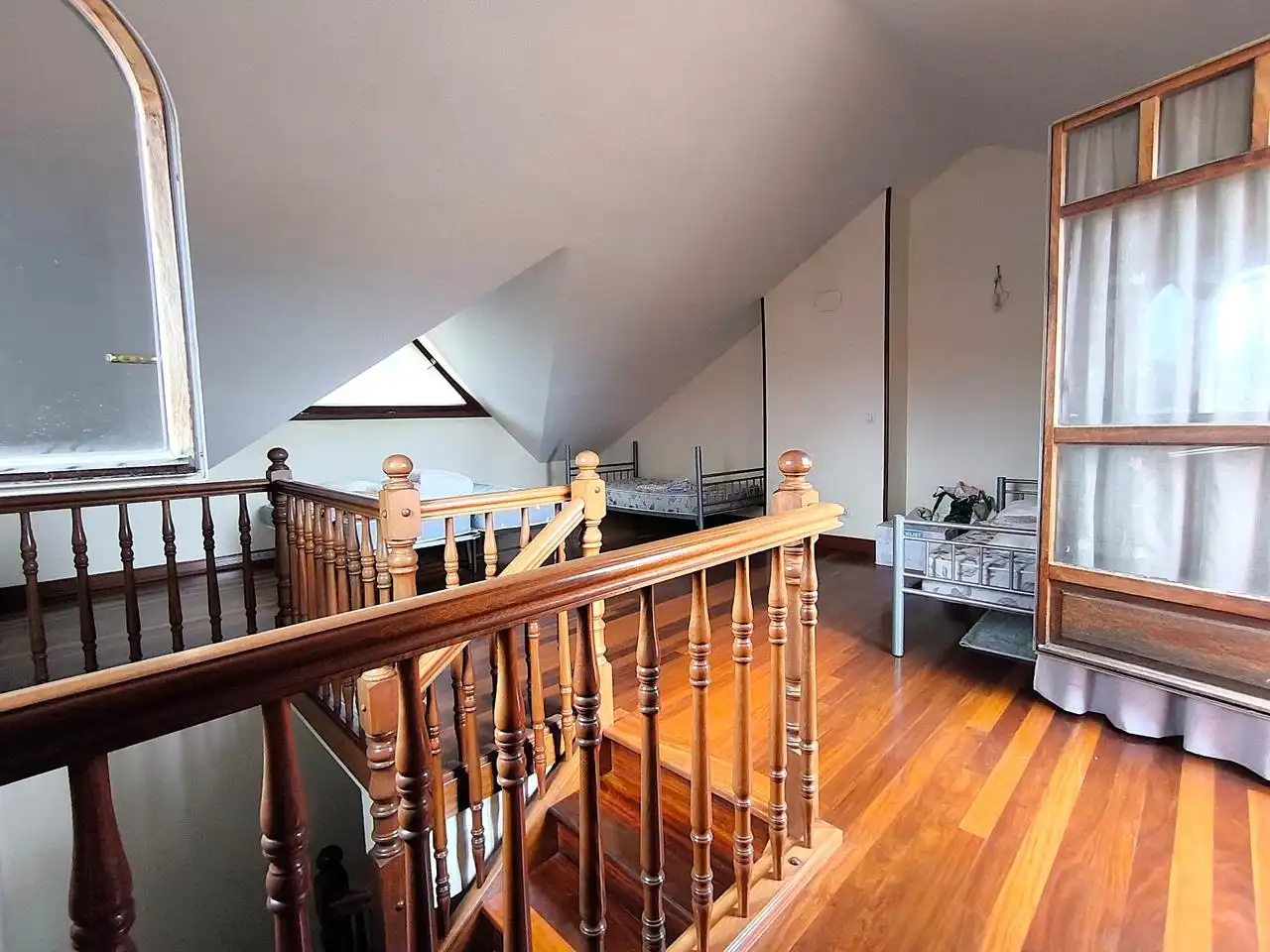 Casa adosada en venta en Castro-Urdiales con Calefacción, Terraza y Balcón