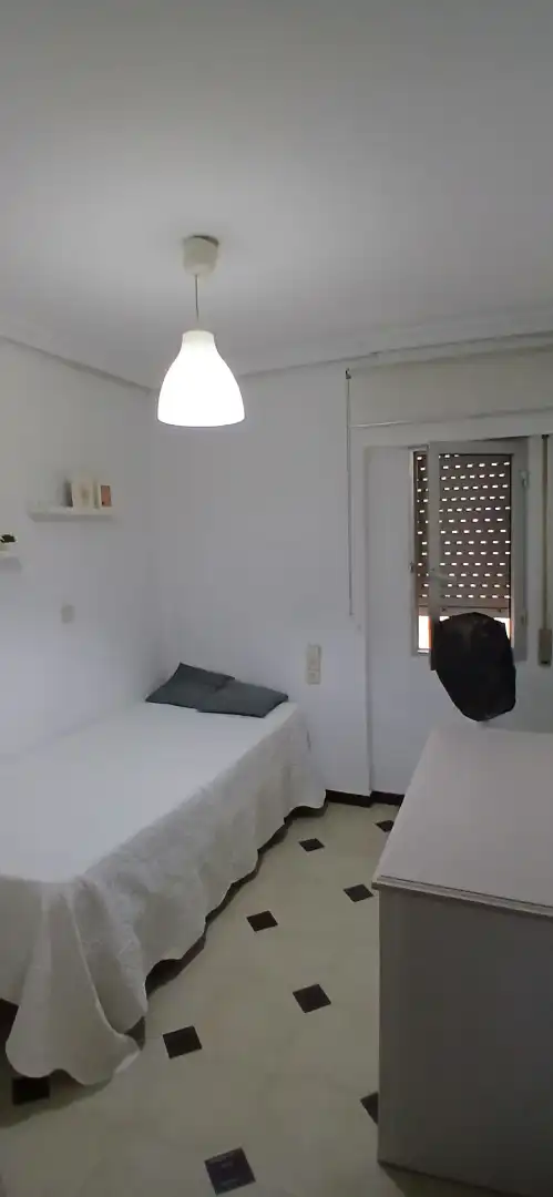 Bedroom of Flat for rent in Sevilla  with Air Conditioner, Furnished and Oven