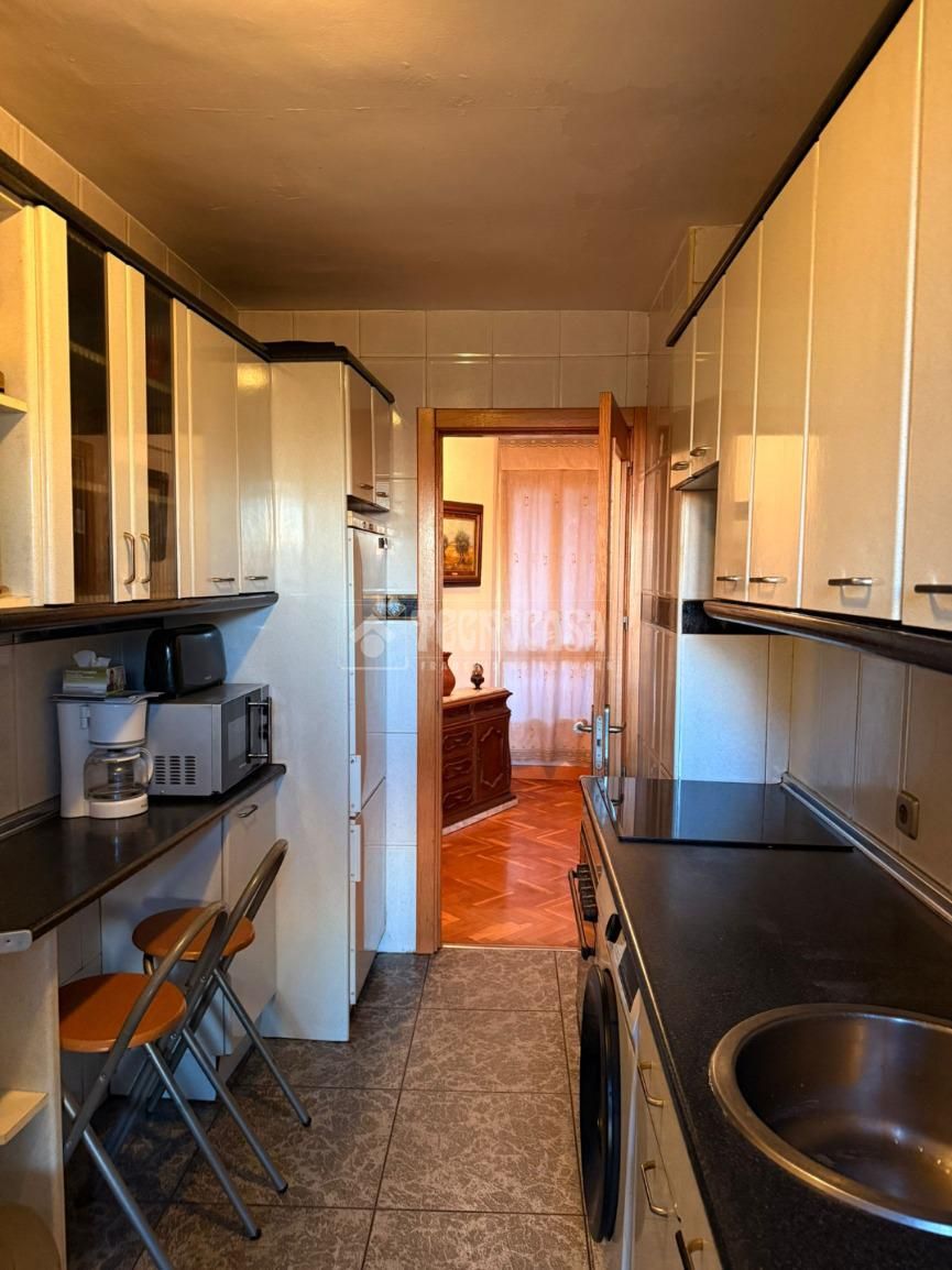 Kitchen of Flat for sale in  Madrid Capital  with Air Conditioner, Heating and Terrace