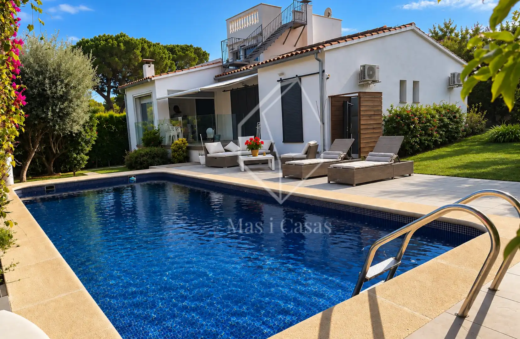 Casa amb piscina en venda a Passatge Vall de Bianya 21, imagen 41