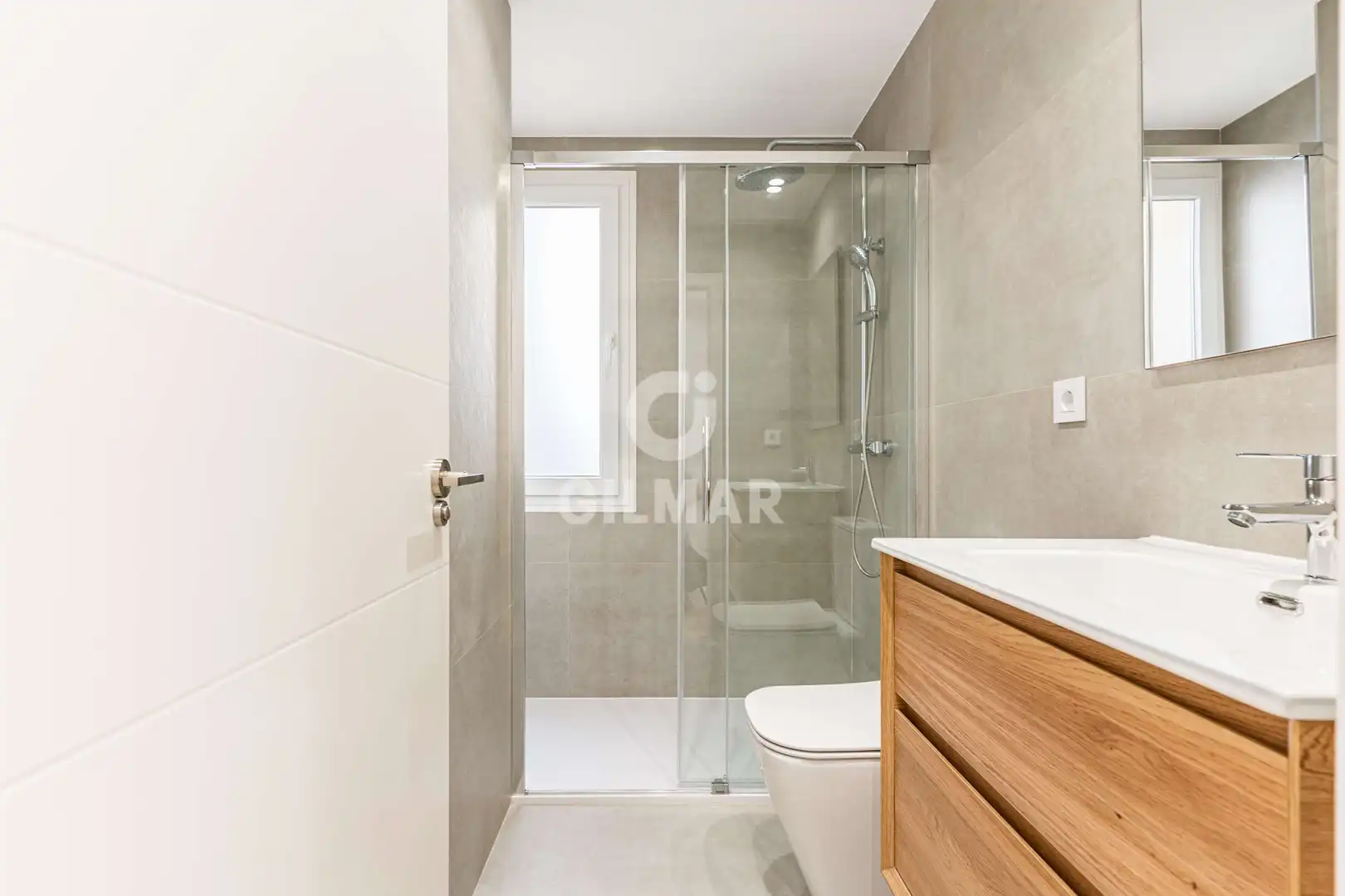 Bathroom of Flat for sale in Madrid  with Heating