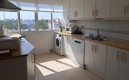 Kitchen of Flat for sale in  Cádiz Capital  with Air Conditioner, Terrace and Balcony