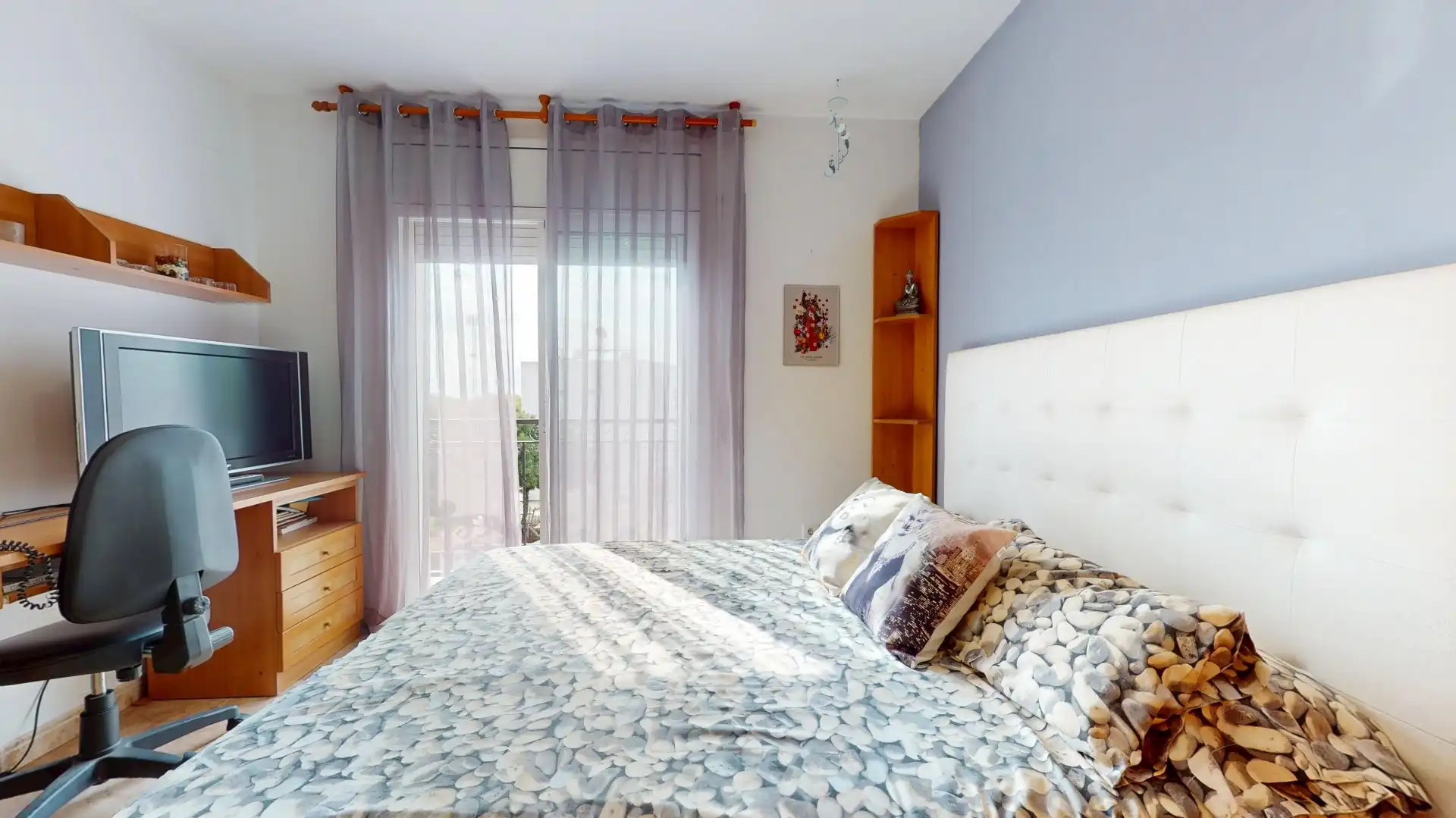 Habitación de Casa adosada en venta en Vilanova i la Geltrú con Calefacción y Terraza