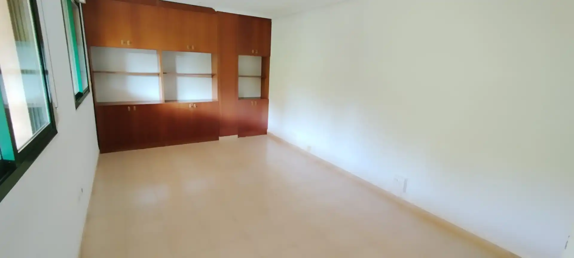 Oficina de alquiler en Cáceres con Aire acondicionado y Terraza