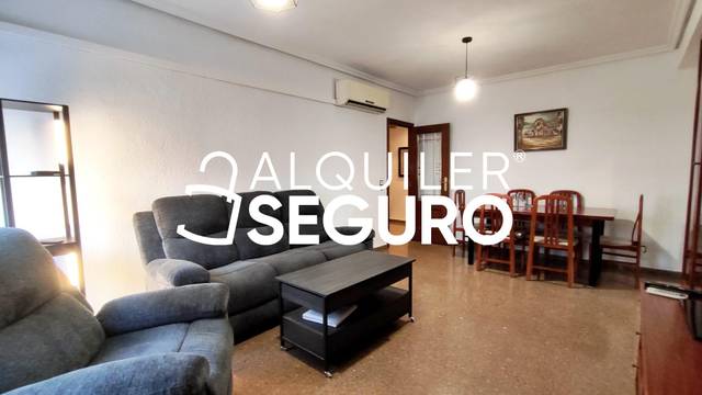 Piso en Alquiler en Cecilio Pla en Poble Nou