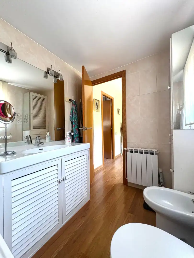 Villa con piscina in vendita a Carrer MITJANS DELS, imagen 23