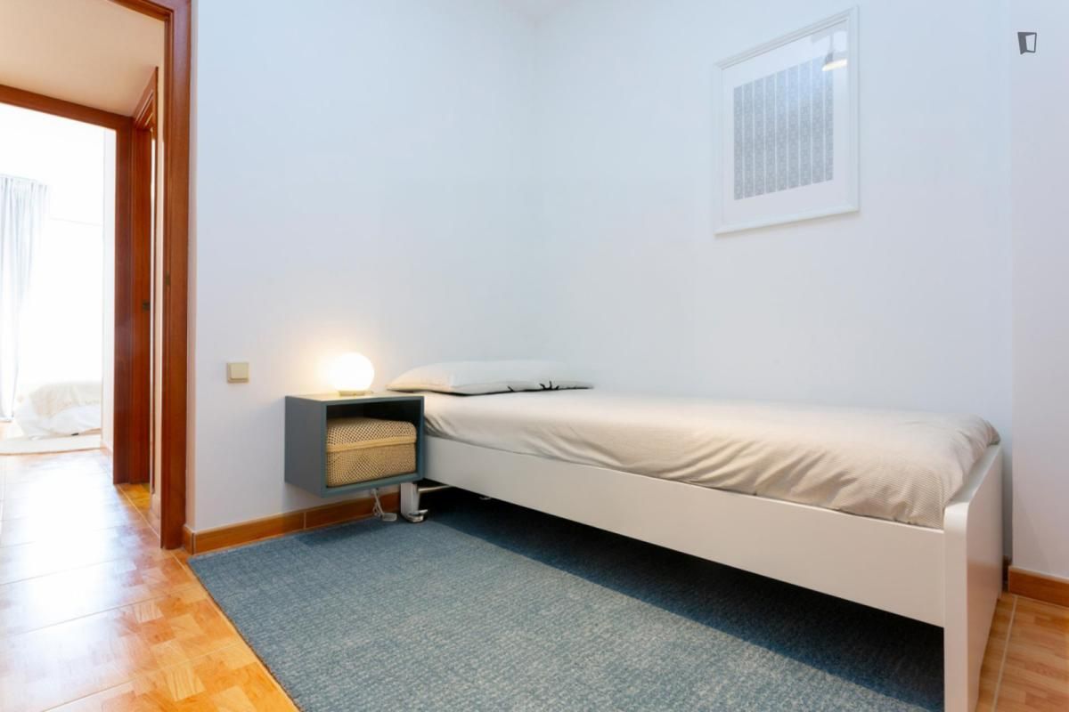 Dormitori de Apartament de lloguer en  Barcelona Capital amb Moblat, Rentadora i Internet