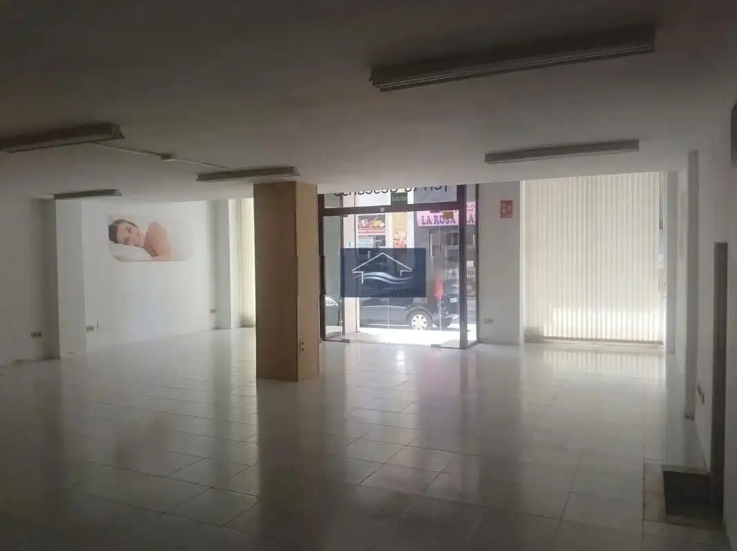 Local comercial de lloguer a Carrer Foglietti