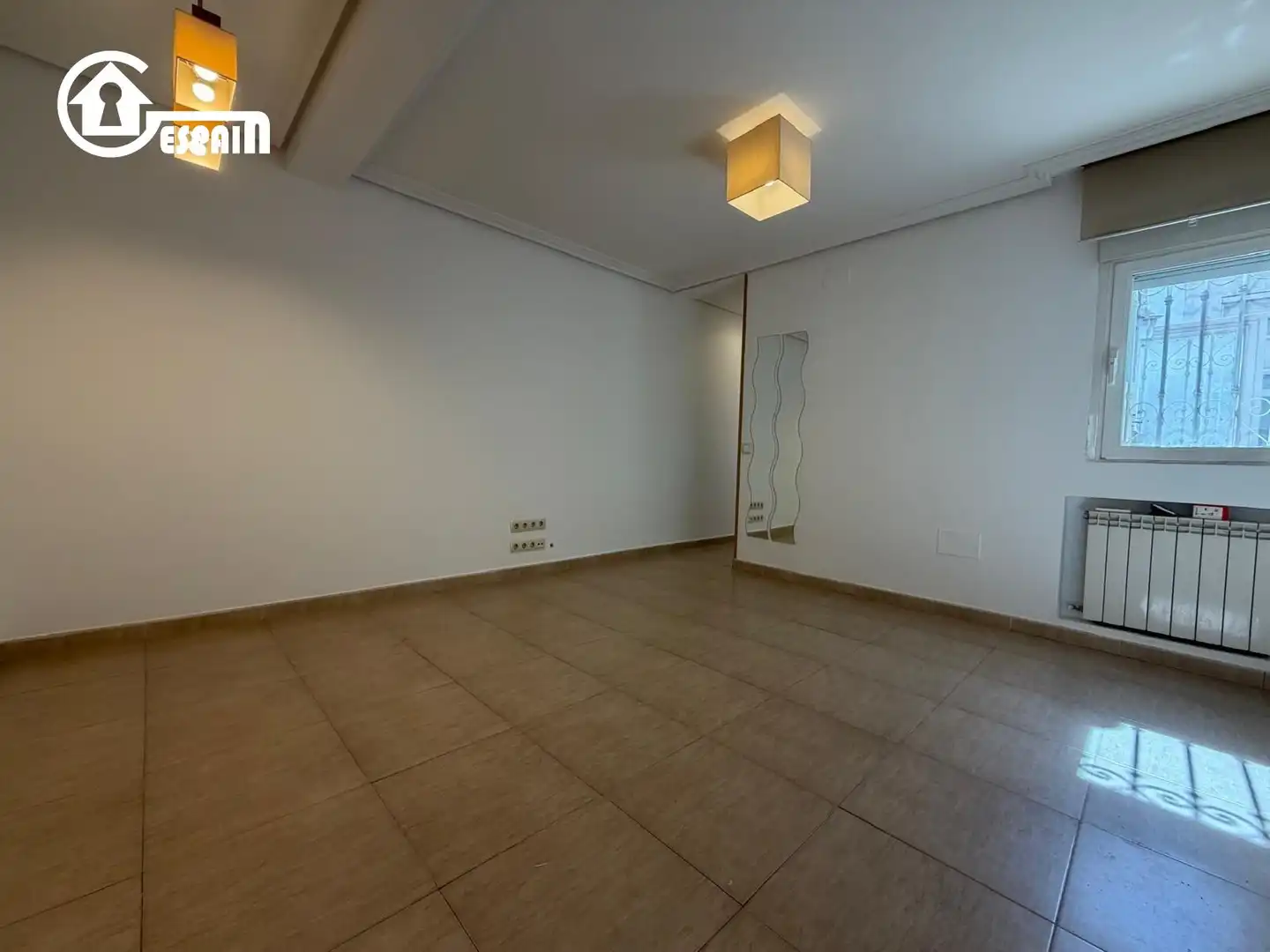 Habitación de Piso en venta en Madrid con Aire acondicionado