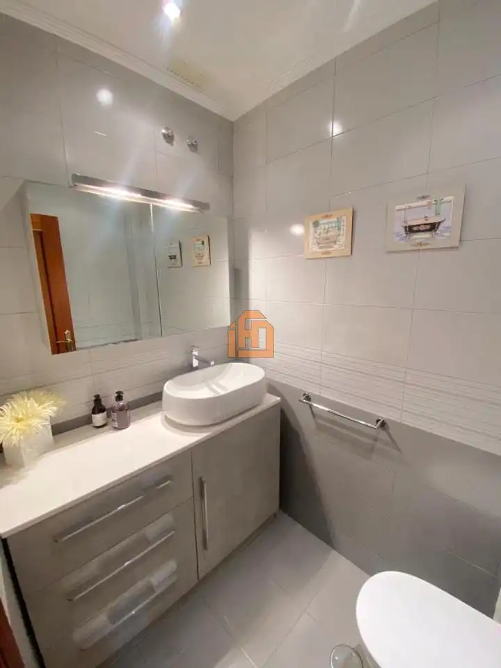 Bathroom of Houses for sale in Sariegos  with Heating and Parquet flooring