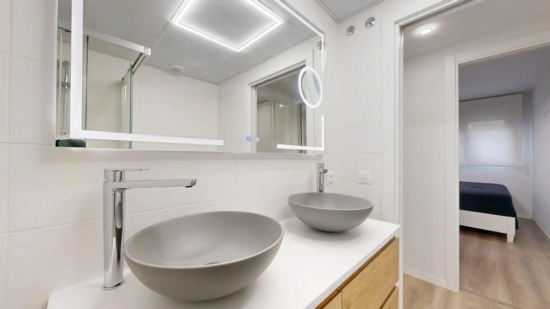 Bathroom of Flat for sale in Benicalap